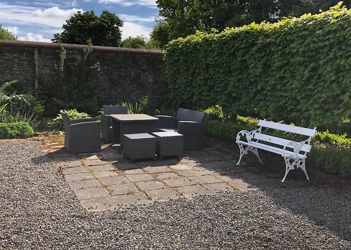 Townley Hall Апартаменты Слейн